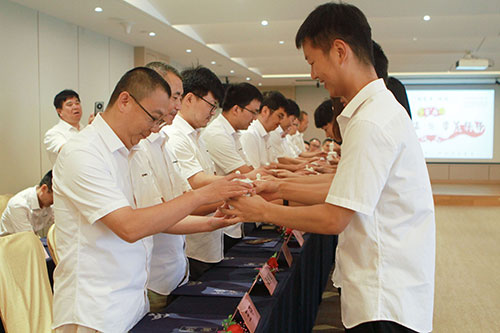 學員敬茶2.jpg 學員敬茶2.jpg