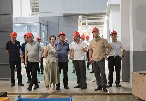 上海創(chuàng)力集團(tuán)組織召開MG550/1300-BWD采煤機(jī)方案評審會(圖2) 上海創(chuàng)力集團(tuán)組織召開MG550/1300-BWD采煤機(jī)方案評審會(圖2)